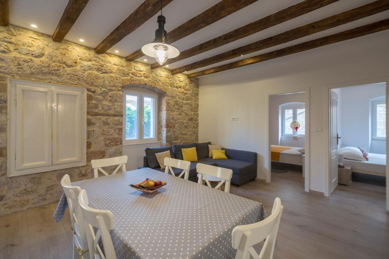 Komiža Apartments Bepi מראה חיצוני תמונה