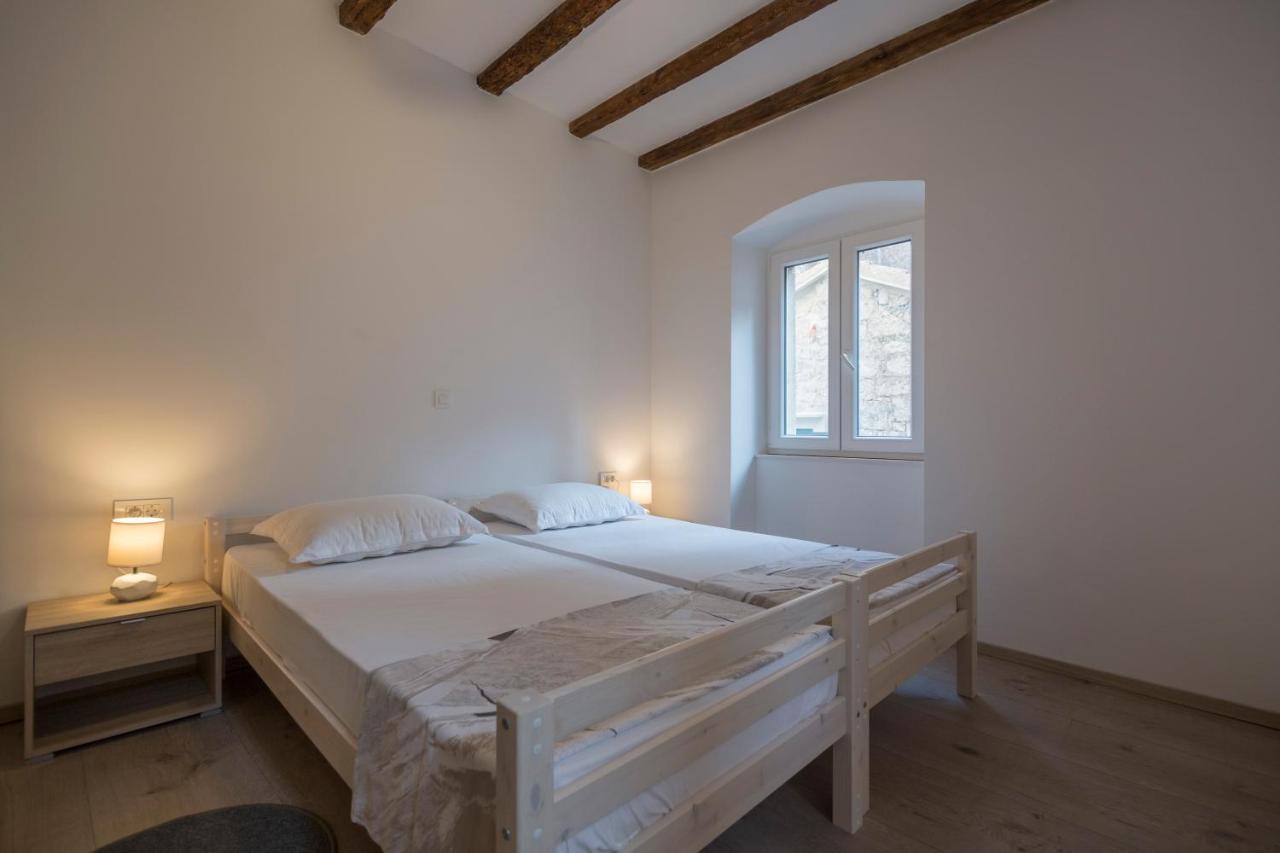 Komiža Apartments Bepi מראה חיצוני תמונה