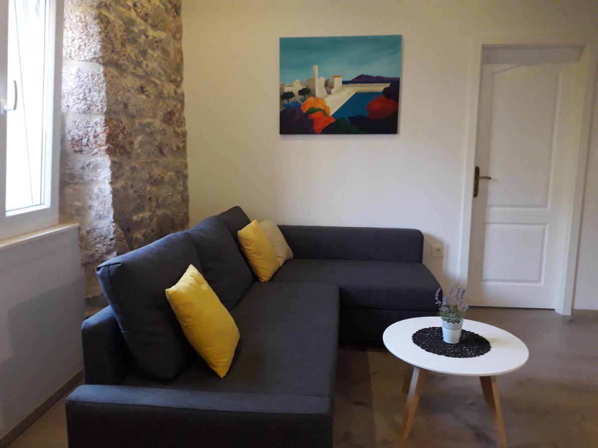 Komiža Apartments Bepi מראה חיצוני תמונה
