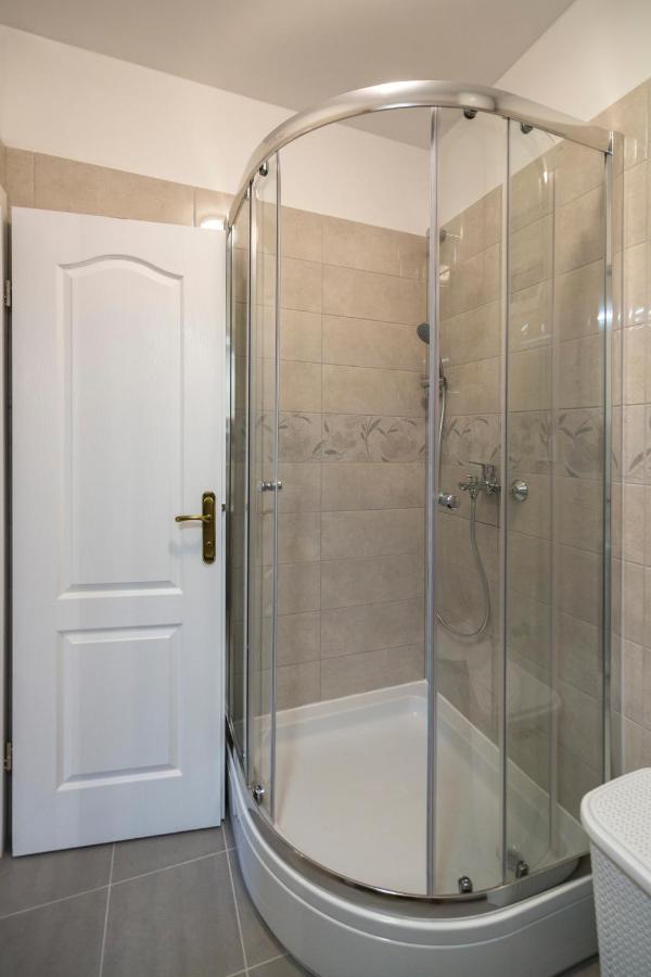 Komiža Apartments Bepi מראה חיצוני תמונה