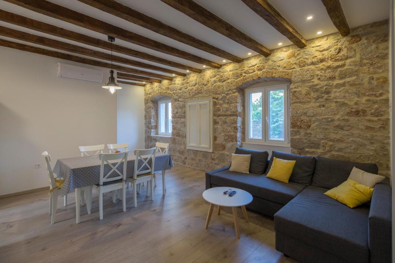 Komiža Apartments Bepi מראה חיצוני תמונה
