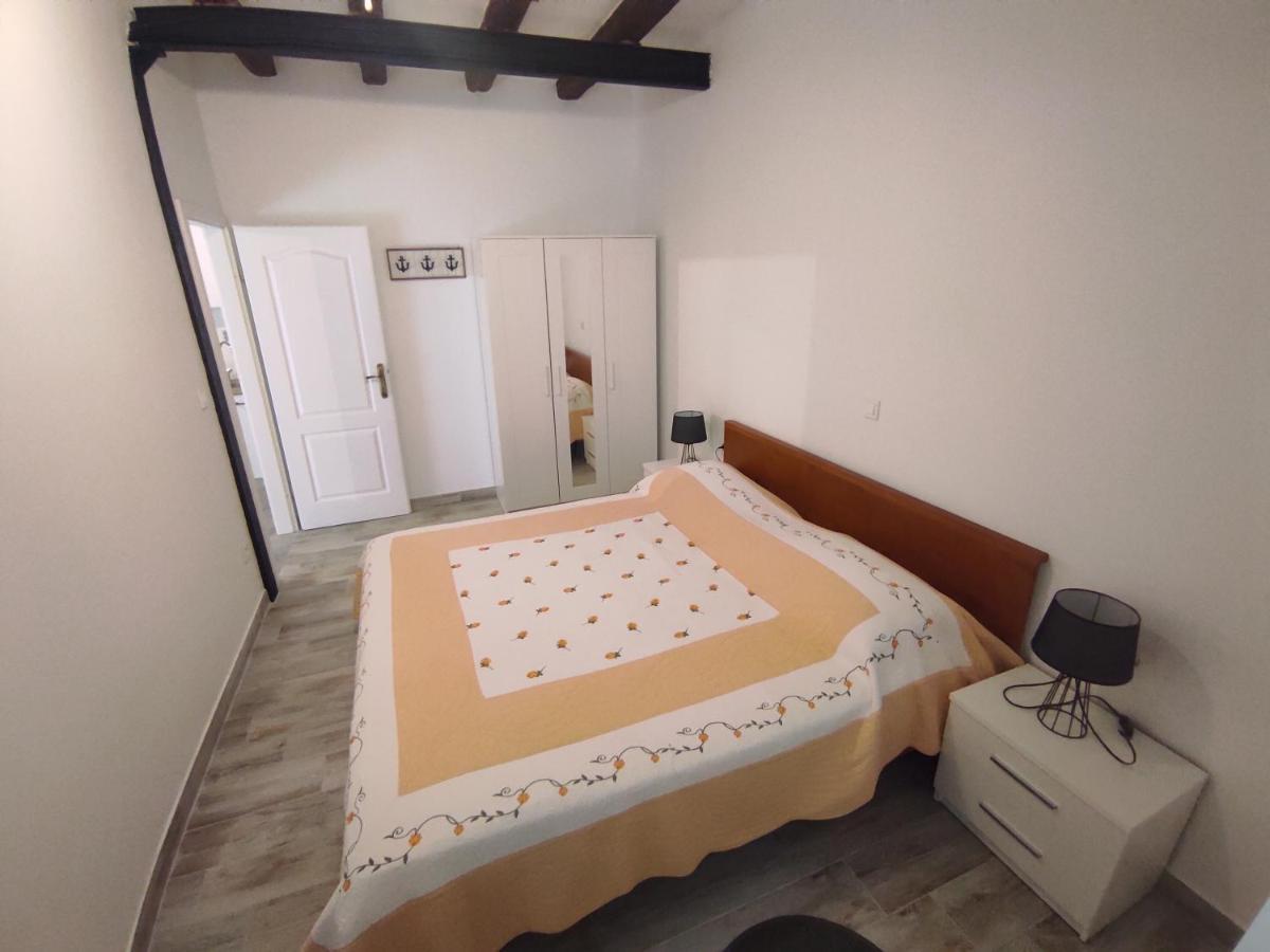 Komiža Apartments Bepi מראה חיצוני תמונה