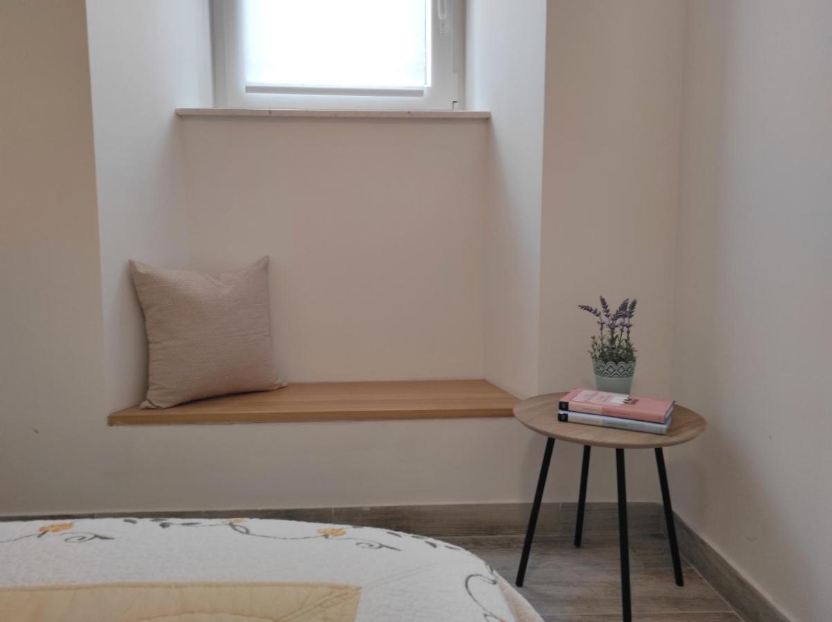 Komiža Apartments Bepi מראה חיצוני תמונה